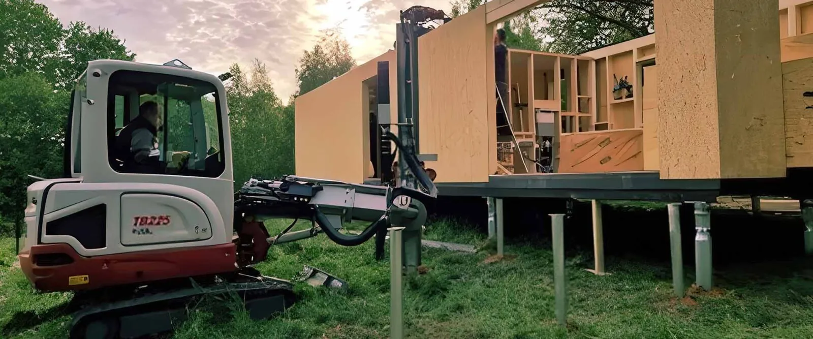 Foundation ground screws for modular structures