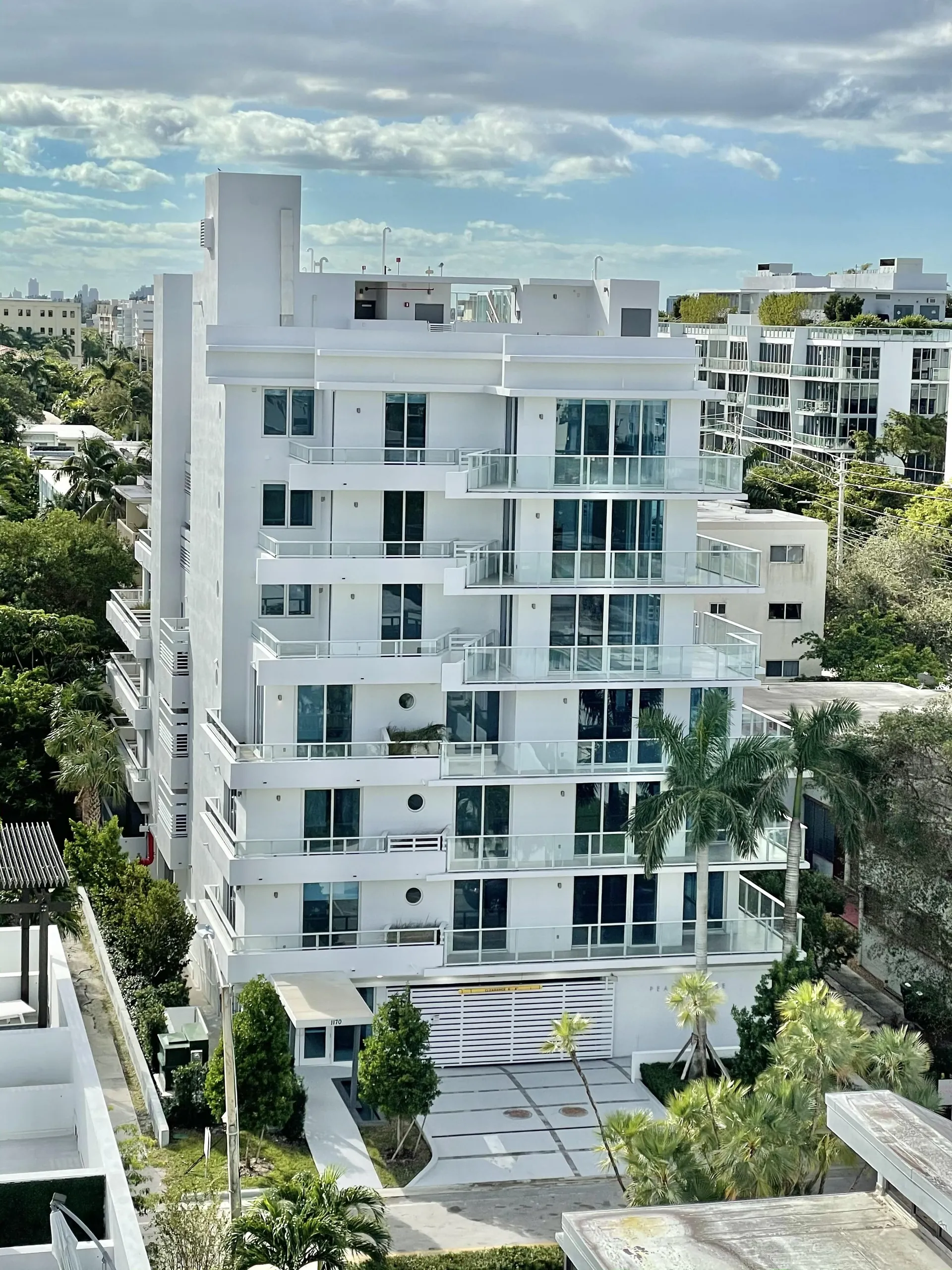 Pearl House · facade